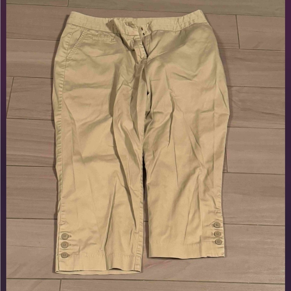Jaclyn Smith Women's Tan Chinos with Button Accents size 16